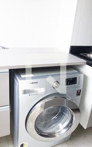 Apartamento à venda com 93m², 2 quartos e 2 vagas Apartamento à venda com 93m², 2 quartos e 2 vagasÁrea de serviço