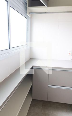 Apartamento à venda com 93m², 2 quartos e 2 vagas Apartamento à venda com 93m², 2 quartos e 2 vagasÁrea de serviço