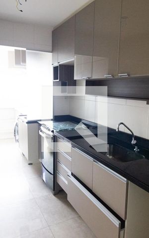 Apartamento à venda com 93m², 2 quartos e 2 vagas Apartamento à venda com 93m², 2 quartos e 2 vagasCozinha - Armários