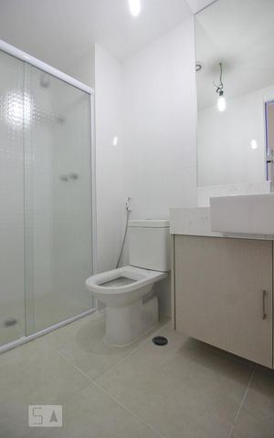 Apartamento à venda com 93m², 2 quartos e 2 vagasBanheiro
