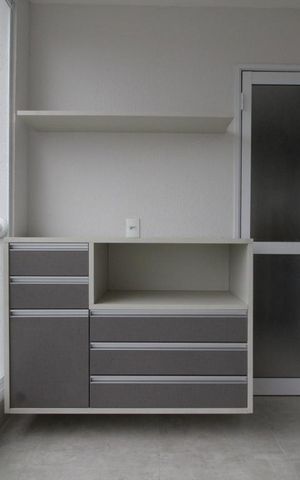Apartamento à venda com 93m², 2 quartos e 2 vagasDetalhe da varanda