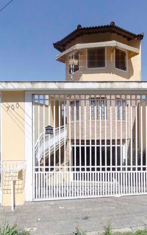 Casa à venda com 325m², 3 quartos e 6 vagasFachada