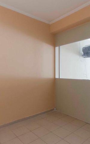 Casa à venda com 325m², 3 quartos e 6 vagasQuarto de serviço 1