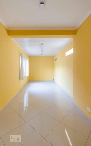 Casa à venda com 325m², 3 quartos e 6 vagasSala de festa