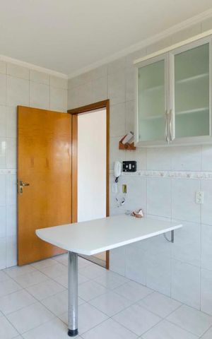 Casa à venda com 325m², 3 quartos e 6 vagasCozinha