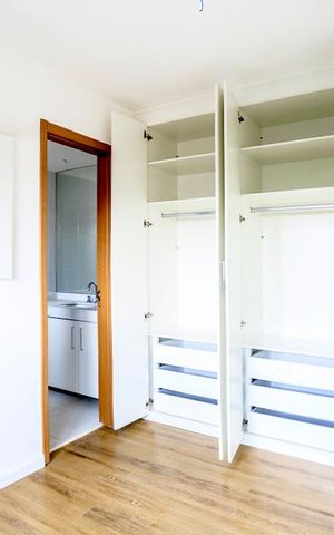 Apartamento para alugar com 60m², 2 quartos e 2 vagasQuarto Suite  Armário