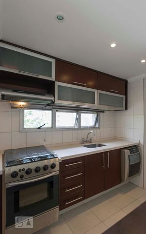 Apartamento à venda com 65m², 1 quarto e 1 vaga1o. Andar - Cozinha (Armários)