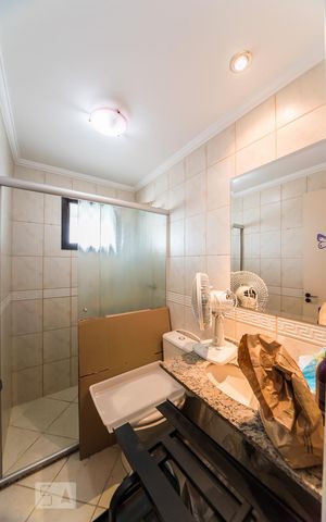 Apartamento à venda com 139m², 4 quartos e 6 vagas Apartamento à venda com 139m², 4 quartos e 6 vagasBanheiro da Suíte 2