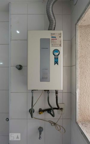 Apartamento à venda com 78m², 2 quartos e 1 vagaÁrea de serviço (Aquecedor à gás)