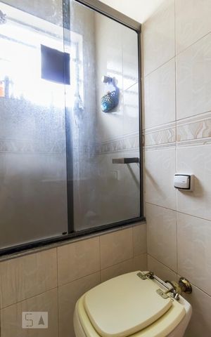 Casa à venda com 375m², 4 quartos e 2 vagasBanheiro