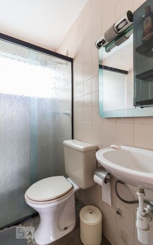 Casa à venda com 375m², 4 quartos e 2 vagasBanheiro varanda