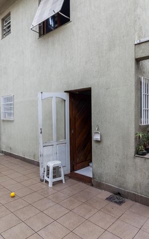 Casa à venda com 375m², 4 quartos e 2 vagasQuintal