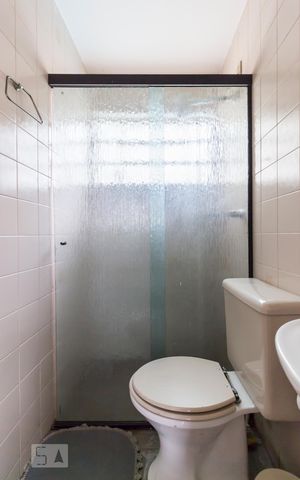 Casa à venda com 375m², 4 quartos e 2 vagasBanheiro varanda