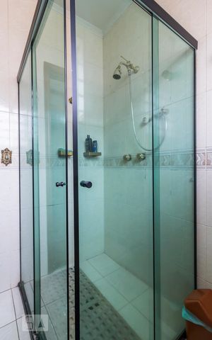 Casa à venda com 375m², 4 quartos e 2 vagasBanheiro suíte 1