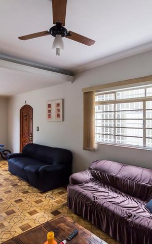 Casa à venda com 375m², 4 quartos e 2 vagasSala