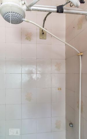 Casa à venda com 375m², 4 quartos e 2 vagasBanheiro de serviço