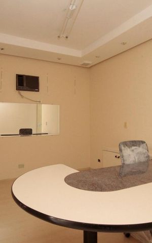 Apartamento à venda com 210m², 4 quartos e 2 vagasEscritório