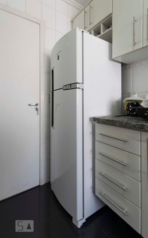 Apartamento à venda com 63m², 2 quartos e 1 vagaCozinha (Geladeira)