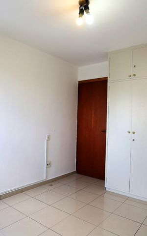Apartamento para alugar com 148m², 3 quartos e 1 vaga Apartamento para alugar com 148m², 3 quartos e 1 vagaQuarto 2 Armário