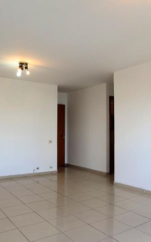 Apartamento para alugar com 148m², 3 quartos e 1 vaga Apartamento para alugar com 148m², 3 quartos e 1 vagaSala
