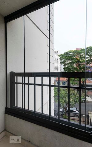 Apartamento para alugar com 80m², 2 quartos e 2 vagasSuíte - Varanda