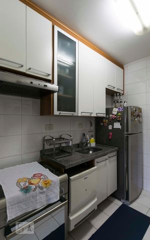 Apartamento para alugar com 80m², 2 quartos e 2 vagasCozinha (Armários)