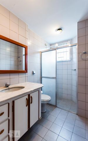 Apartamento para alugar com 40m², 1 quarto e 1 vaga Apartamento para alugar com 40m², 1 quarto e 1 vagaBanheiro