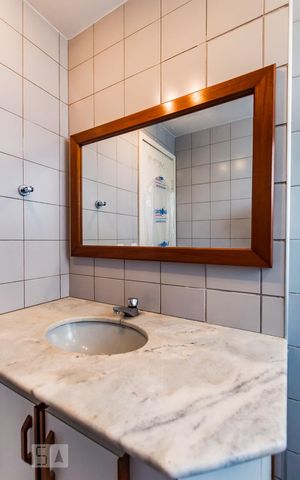 Apartamento para alugar com 40m², 1 quarto e 1 vaga Apartamento para alugar com 40m², 1 quarto e 1 vagaBanheiro