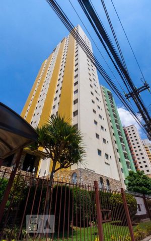 Apartamento à venda com 65m², 2 quartos e 1 vagaFachada