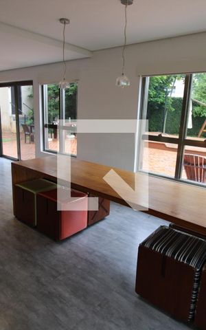 Apartamento para alugar com 140m², 2 quartos e 4 vagasÁrea comum - Salão de festas