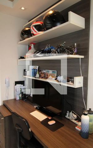Apartamento para alugar com 140m², 2 quartos e 4 vagasEscritório