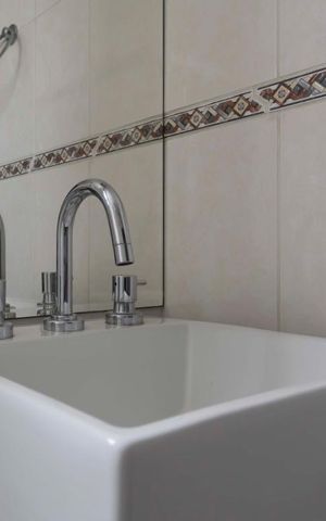 Apartamento para alugar com 62m², 2 quartos e 2 vagasBanheiro (Torneira)