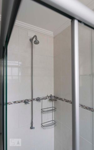 Apartamento para alugar com 62m², 2 quartos e 2 vagasBanheiro (Chuveiro)