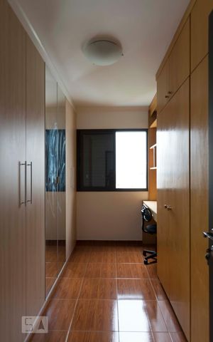 Apartamento para alugar com 62m², 2 quartos e 2 vagasQuarto - Closet