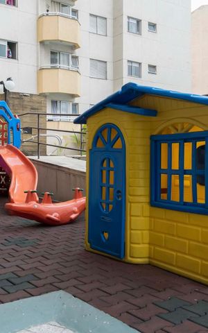Apartamento para alugar com 62m², 2 quartos e 2 vagasÁrea comum - Playground