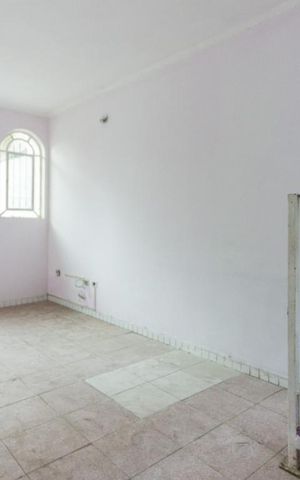 Casa à venda com 60m², 1 quarto e 1 vaga Casa à venda com 60m², 1 quarto e 1 vagaSala