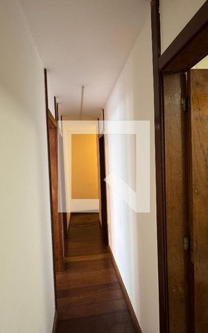 Apartamento à venda com 180m², 4 quartos e 2 vagas Apartamento à venda com 180m², 4 quartos e 2 vagasCorredor