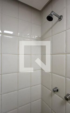 Apartamento à venda com 180m², 4 quartos e 2 vagas Apartamento à venda com 180m², 4 quartos e 2 vagasSuíte - Banheiro