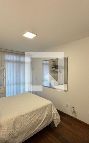 Apartamento à venda com 180m², 4 quartos e 2 vagas Apartamento à venda com 180m², 4 quartos e 2 vagasSuíte