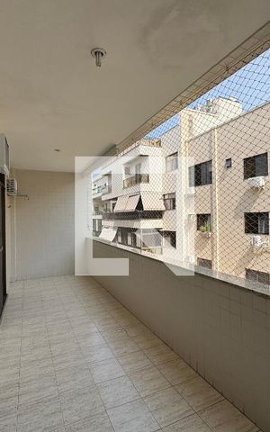 Apartamento à venda com 180m², 4 quartos e 2 vagas Apartamento à venda com 180m², 4 quartos e 2 vagasVaranda