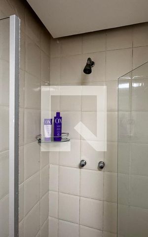 Apartamento à venda com 180m², 4 quartos e 2 vagas Apartamento à venda com 180m², 4 quartos e 2 vagasBanheiro Social