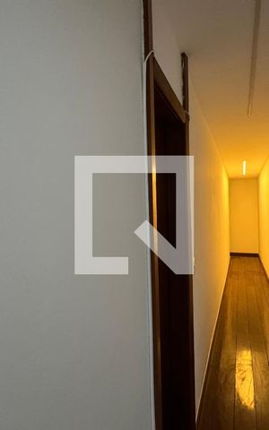 Apartamento à venda com 180m², 4 quartos e 2 vagas Apartamento à venda com 180m², 4 quartos e 2 vagasCorredor