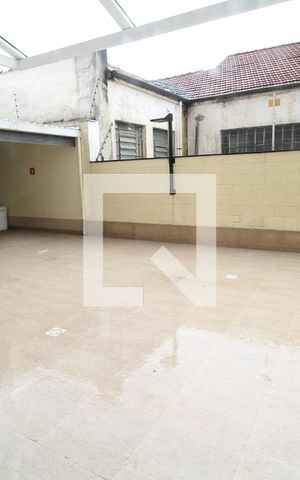 Apartamento à venda com 32m², 1 quarto e sem vagaÁrea comum