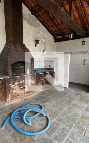 Casa à venda com 450m², 5 quartos e 3 vagasCobertura- Churrasqueira