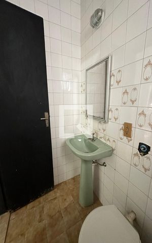 Casa à venda com 450m², 5 quartos e 3 vagasBanheiro da Suíte 2