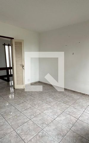 Casa à venda com 450m², 5 quartos e 3 vagasQuarto 2