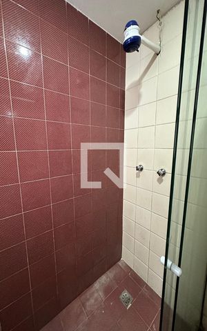 Casa à venda com 450m², 5 quartos e 3 vagasBanheiro da Suíte 1