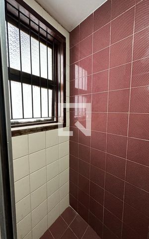 Casa à venda com 450m², 5 quartos e 3 vagasBanheiro da Suíte 1