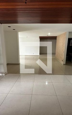 Casa à venda com 450m², 5 quartos e 3 vagasSala de Jantar