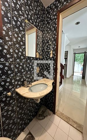 Casa à venda com 450m², 5 quartos e 3 vagasBanheiro Social 1